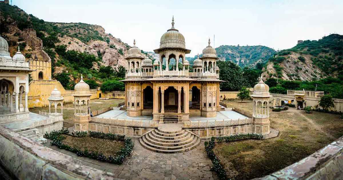 Gatore Ki Chatriyan Jaipur