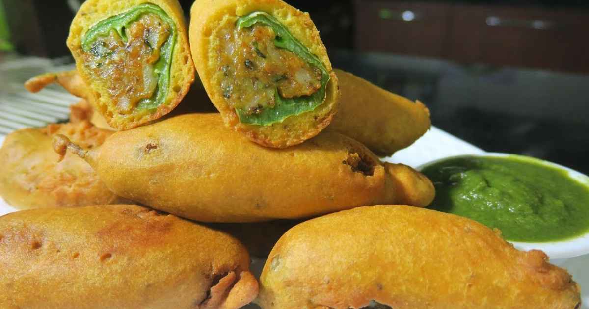 Jaipur Famous Street Food Mirchi Bada
